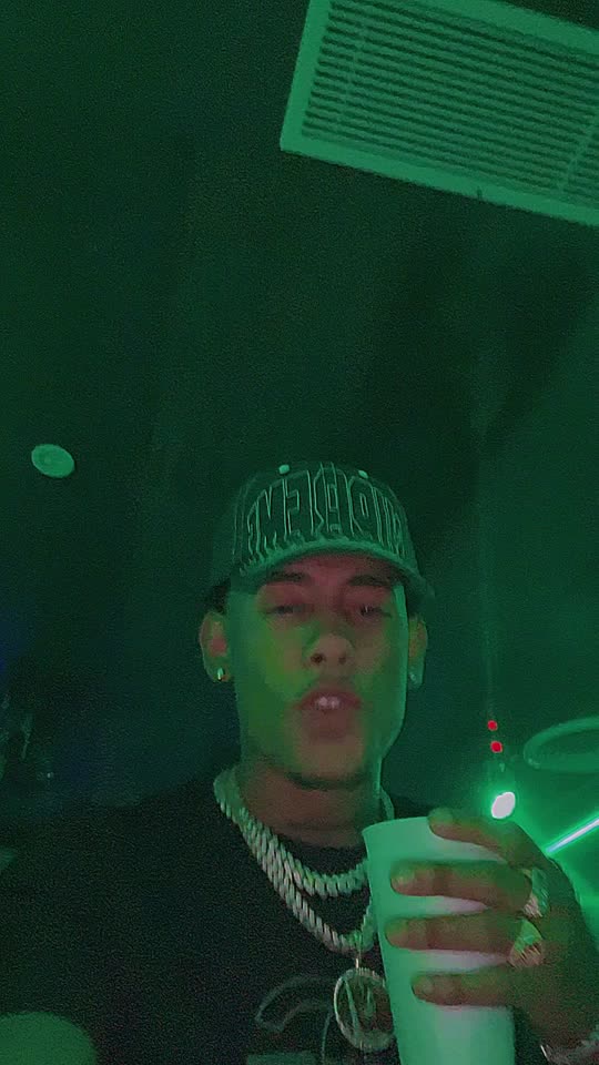 7217585760038407429