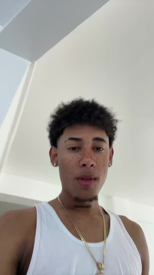 7219727951422704901