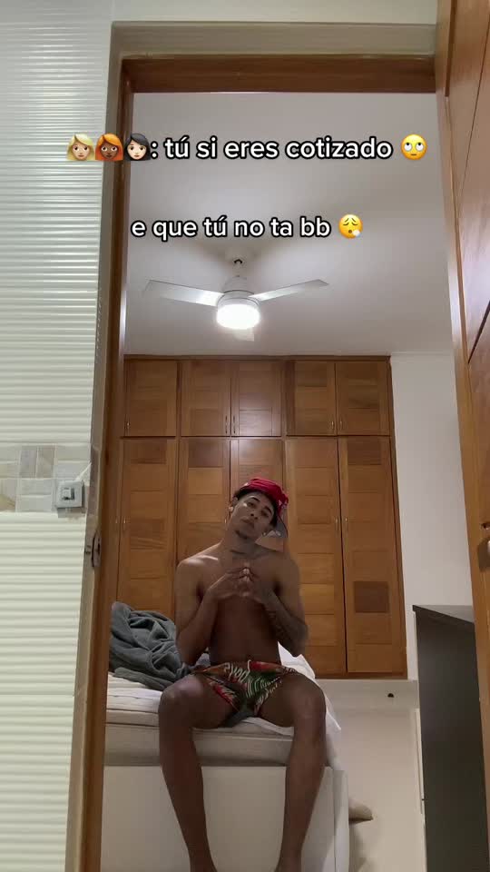 7223468439594126598