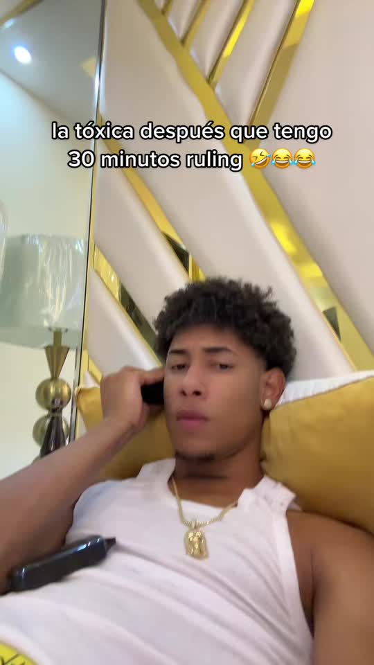 7233485345680133382