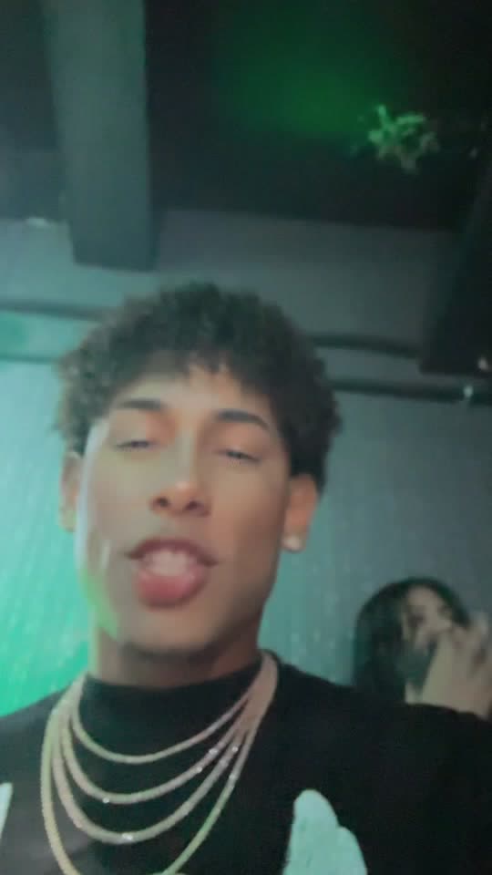 7237937534414654725