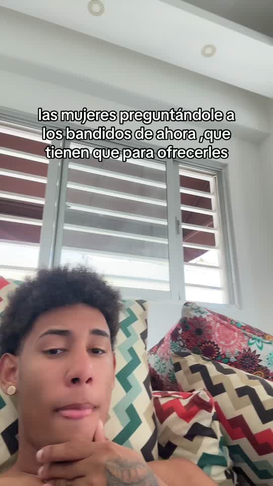 7290972594088594694
