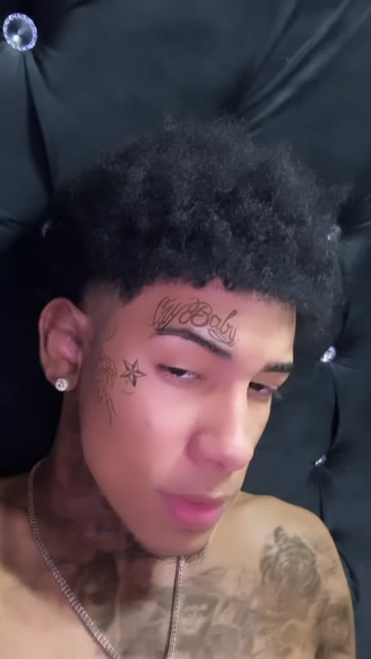 7301371510990703877
