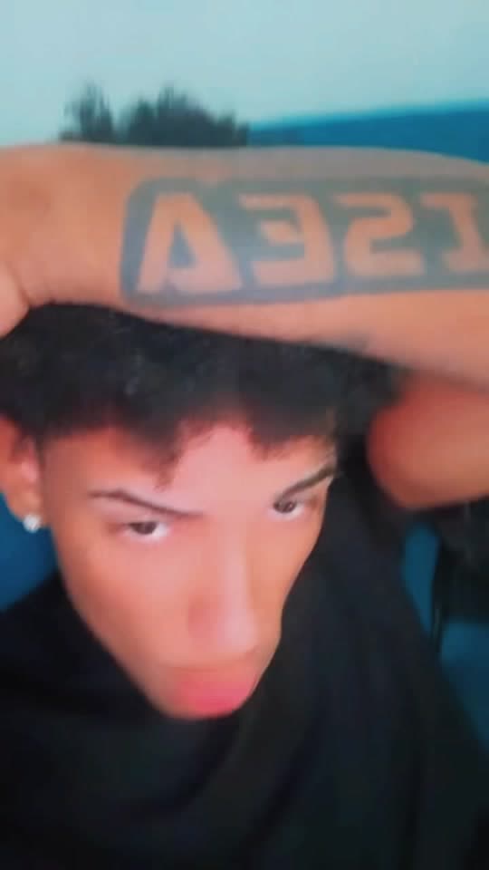 7335198863453621510