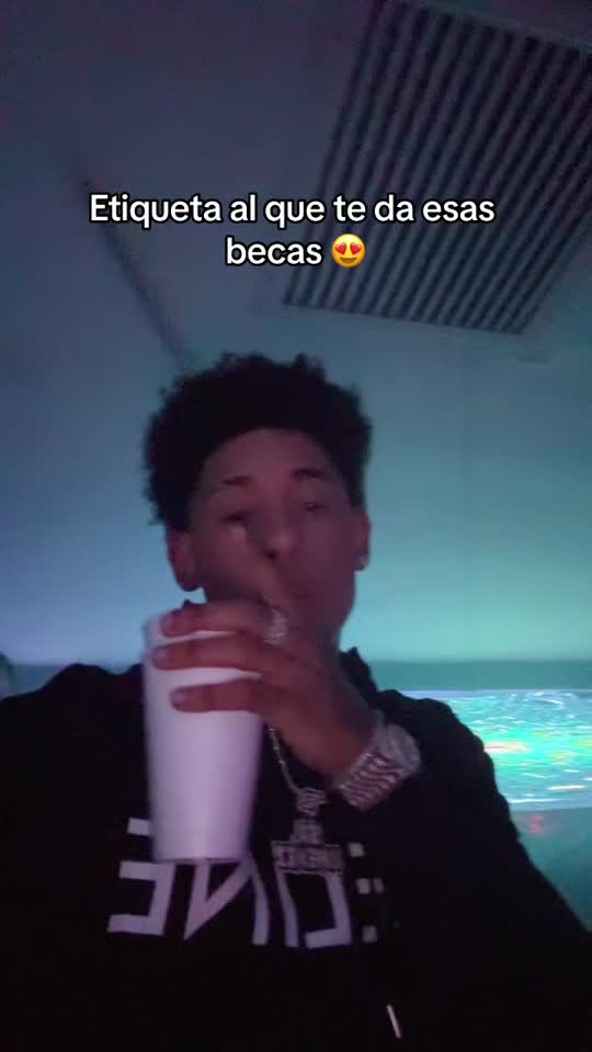 7364129629705227526