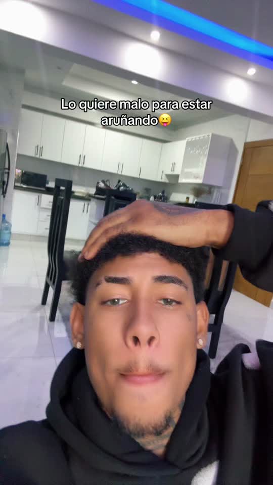 7428712794192628997