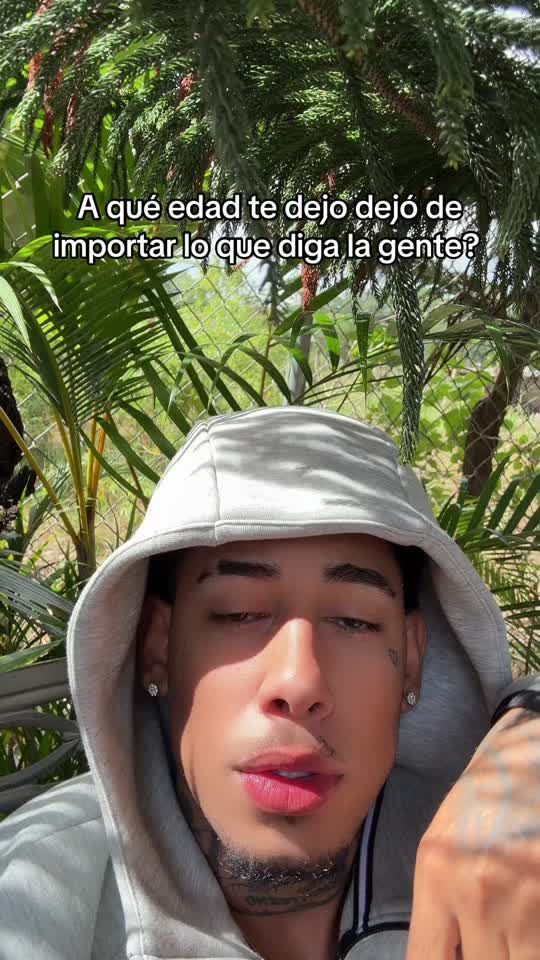 7522524351619419398