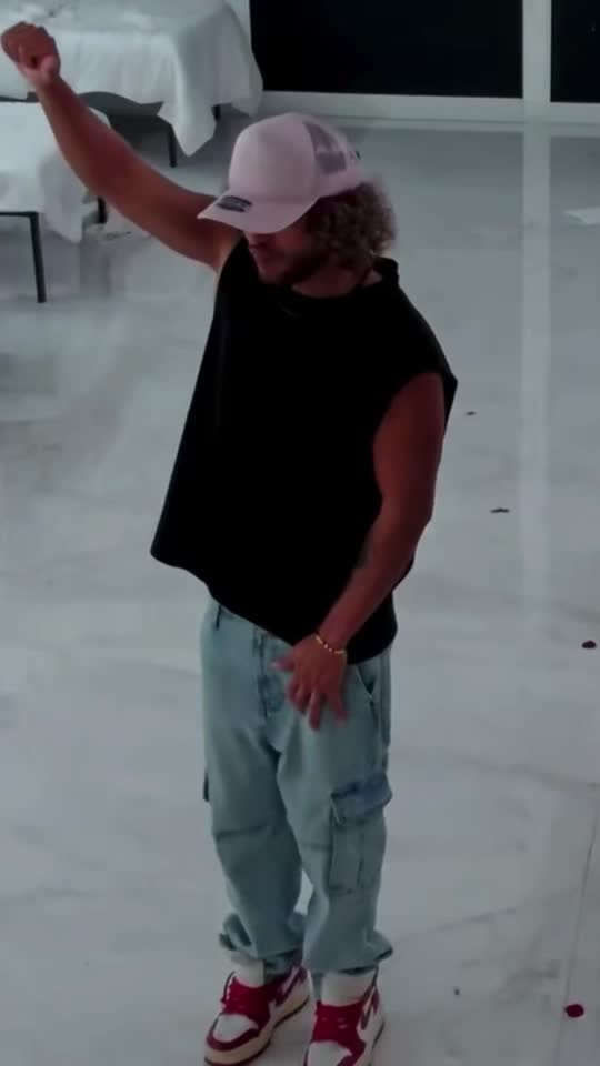 7626239723119381780